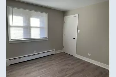 7645 S Roberts Road, Bridgeview, IL 60455 - Photo 11