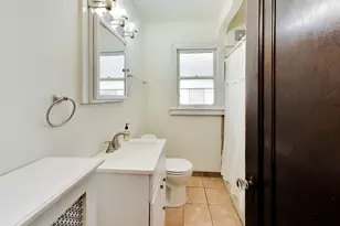 1102 Wisconsin Ave, Oak Park, IL 60304 - Photo 11