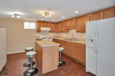 8001 S Lockwood Avenue, Burbank, IL 60459 - Photo 21