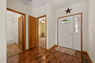 1350 Ridge Dr, Sycamore, IL 60178 - Photo 7