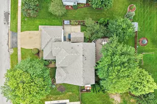 2221 Somerset Ln, Mundelein, IL 60060 - Photo 47