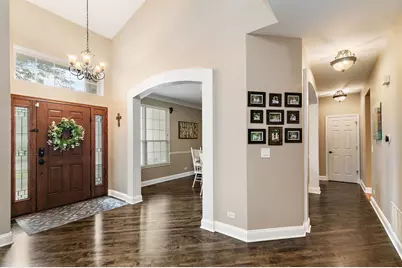 2221 Somerset Lane, Mundelein, IL 60060 - Photo 7