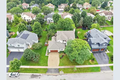 2221 Somerset Lane, Mundelein, IL 60060 - Photo 49