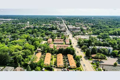 924 N Milwaukee Avenue #D, Libertyville, IL 60048 - Photo 23