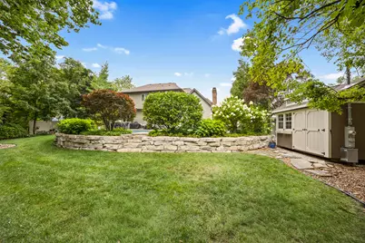331 Brookside Circle, Wheaton, IL 60187 - Photo 57
