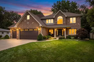 331 Brookside Cir, Wheaton, IL 60187 - Photo 67