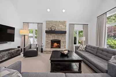 331 Brookside Circle, Wheaton, IL 60187 - Photo 13