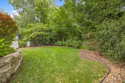 331 Brookside Circle, Wheaton, IL 60187 - Photo 61
