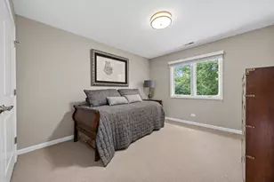 331 Brookside Cir, Wheaton, IL 60187 - Photo 35