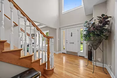331 Brookside Circle, Wheaton, IL 60187 - Photo 15