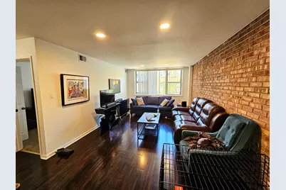 2250 N Lincoln Avenue #201, Chicago, IL 60614 - Photo 3