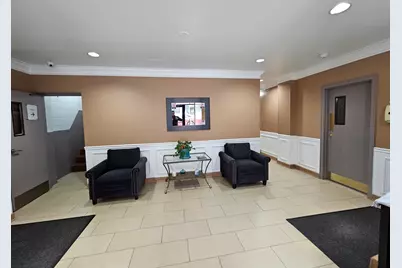 2250 N Lincoln Avenue #201, Chicago, IL 60614 - Photo 9