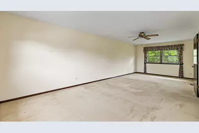 1105 Beach Comber Drive, Schaumburg, IL 60193 - Photo 15