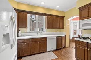 6026 N Forest Glen Ave, Chicago, IL 60646 - Photo 11