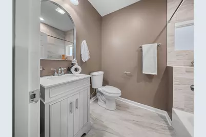 1232 S 51st Avenue, Cicero, IL 60804 - Photo 9