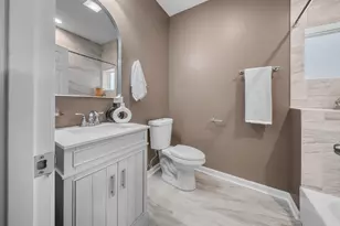 1232 S 51st Ave, Cicero, IL 60804 - Photo 9