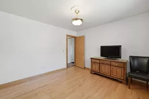 4912 N Ridgewood Ave, Norridge, IL 60706 - Photo 7