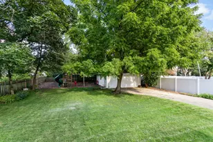 1113 S Gables Blvd, Wheaton, IL 60189 - Photo 23