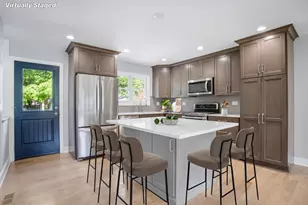 1113 S Gables Blvd, Wheaton, IL 60189 - Photo 7