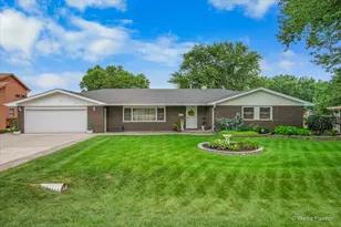 2614 Lauderdale Ct, McHenry, IL 60051 - Photo 1