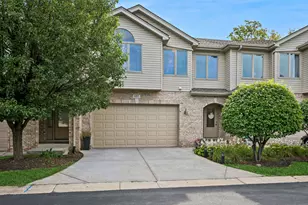 695 E Nerge Rd, Roselle, IL 60172 - Photo 1