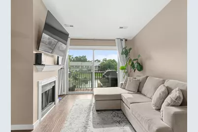 1565 Raymond Drive #203, Naperville, IL 60563 - Photo 5