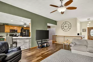 11074 Lemon Grass Ln, Roscoe, IL 61073 - Photo 13