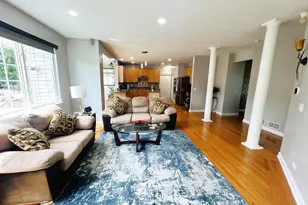 416 Ptarmigan Pl, Lindenhurst, IL 60046 - Photo 9