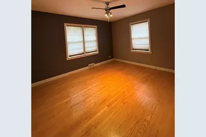 479 N Elm Avenue, Elmhurst, IL 60126 - Photo 11