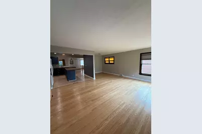 479 N Elm Avenue, Elmhurst, IL 60126 - Photo 3