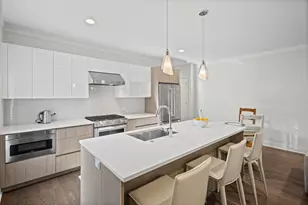1320 W Lexington St, Chicago, IL 60607 - Photo 9
