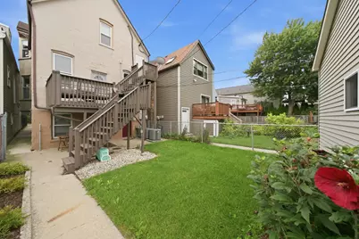 2826 W Wellington Avenue, Chicago, IL 60618 - Photo 23
