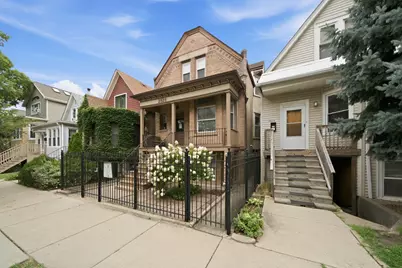 2826 W Wellington Avenue, Chicago, IL 60618 - Photo 1