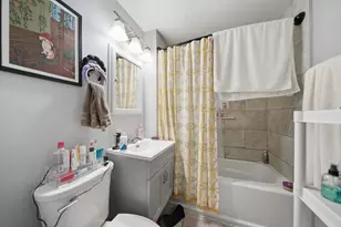2826 W Wellington Ave, Chicago, IL 60618 - Photo 13
