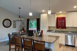 1695 Berkshire St, Glendale Heights, IL 60139 - Photo 3