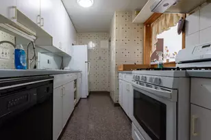 212 Shorewood Dr, Glendale Heights, IL 60139 - Photo 7