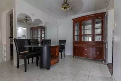 212 Shorewood Drive #1B, Glendale Heights, IL 60139 - Photo 5