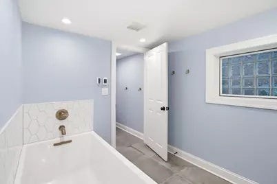 2924 W Giddings Street, Chicago, IL 60625 - Photo 15
