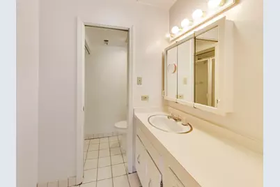 18559 Escanaba Avenue #101, Lansing, IL 60438 - Photo 15