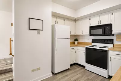 18559 Escanaba Avenue #101, Lansing, IL 60438 - Photo 7