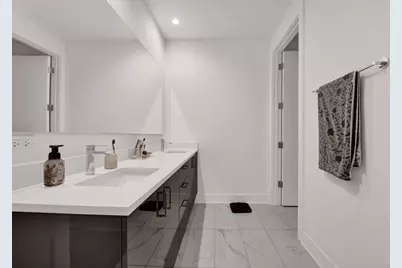 1701 W Webster Avenue #205, Chicago, IL 60614 - Photo 17