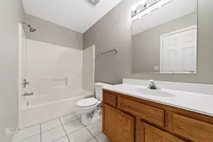1738 Windward Ct, Naperville, IL 60563 - Photo 9