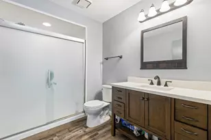 349 Sheffield Dr, Schaumburg, IL 60194 - Photo 9