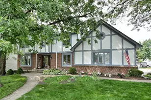 27W168 Chartwell Dr, Winfield, IL 60190 - Photo 1