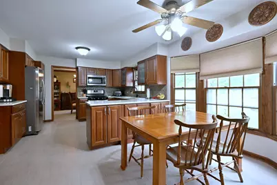 27W168 Chartwell Drive, Winfield, IL 60190 - Photo 11