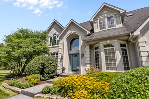 2506 Royal St Georges Ct, Saint Charles, IL 60174 - Photo 3