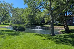 1003 Centurion Ln, Vernon Hills, IL 60061 - Photo 3