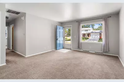 2305 Glenoak Drive, Champaign, IL 61821 - Photo 9