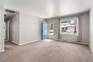 2305 Glenoak Dr, Champaign, IL 61821 - Photo 9