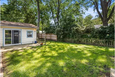 2305 Glenoak Drive, Champaign, IL 61821 - Photo 7